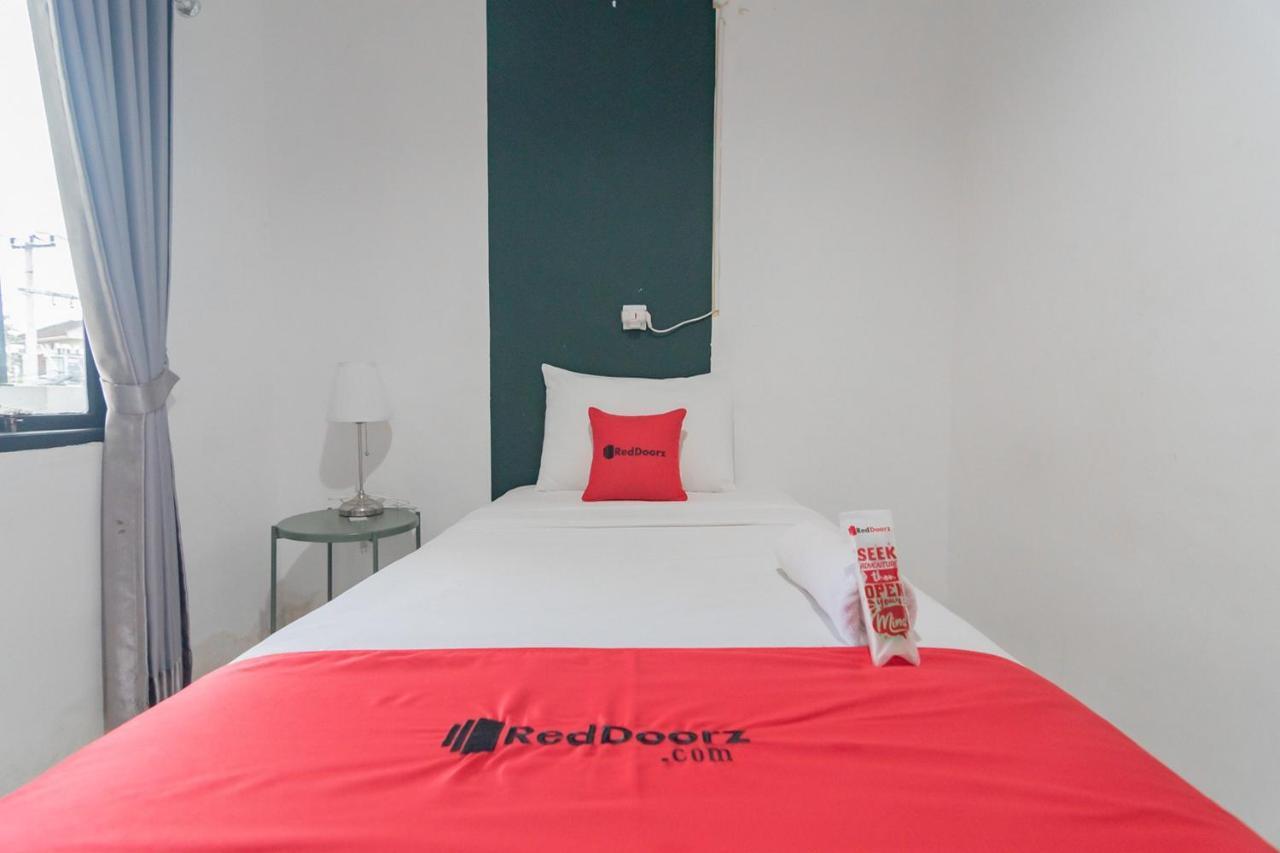 Reddoorz At Sani Guest House Balikpapan Luaran gambar